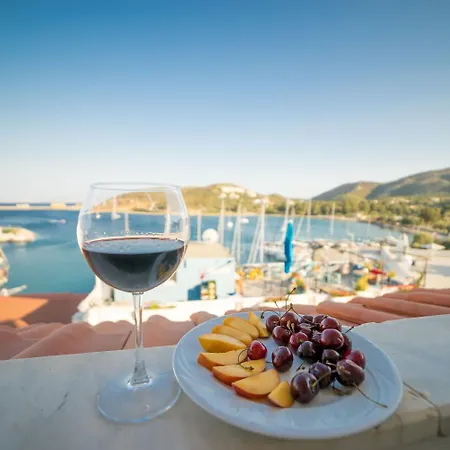 מלון Bora דטקה